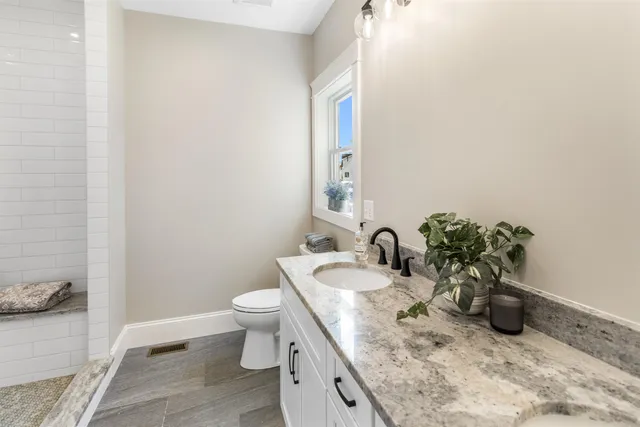 $1,550,000 | 16 Little River Road, Exeter, NH 03833