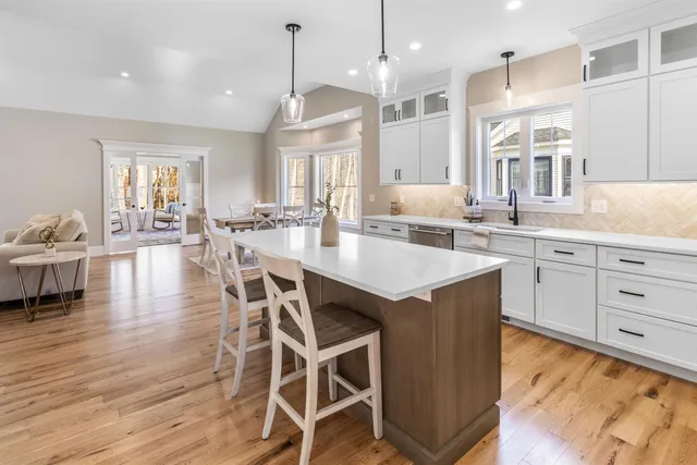 $1,550,000 | 16 Little River Road, Exeter, NH 03833