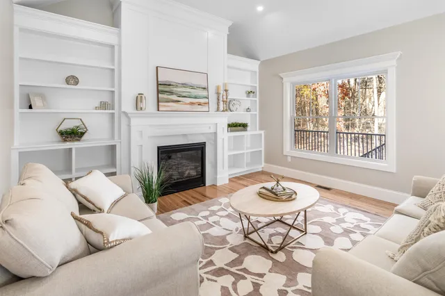 $1,550,000 | 16 Little River Road, Exeter, NH 03833