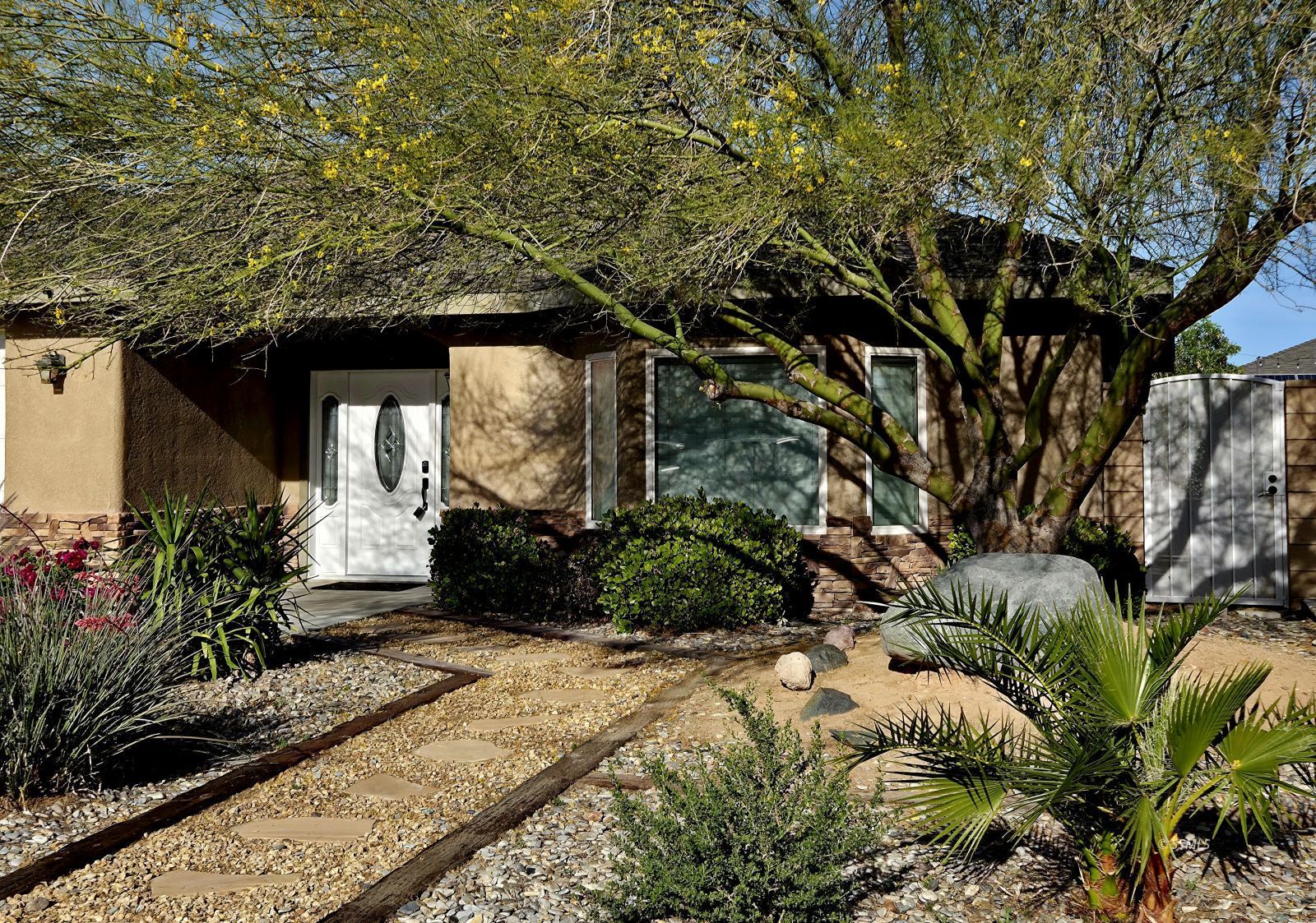 424 South Inyo Street Ridgecrest, CA 93555 - Photo 4 of 43