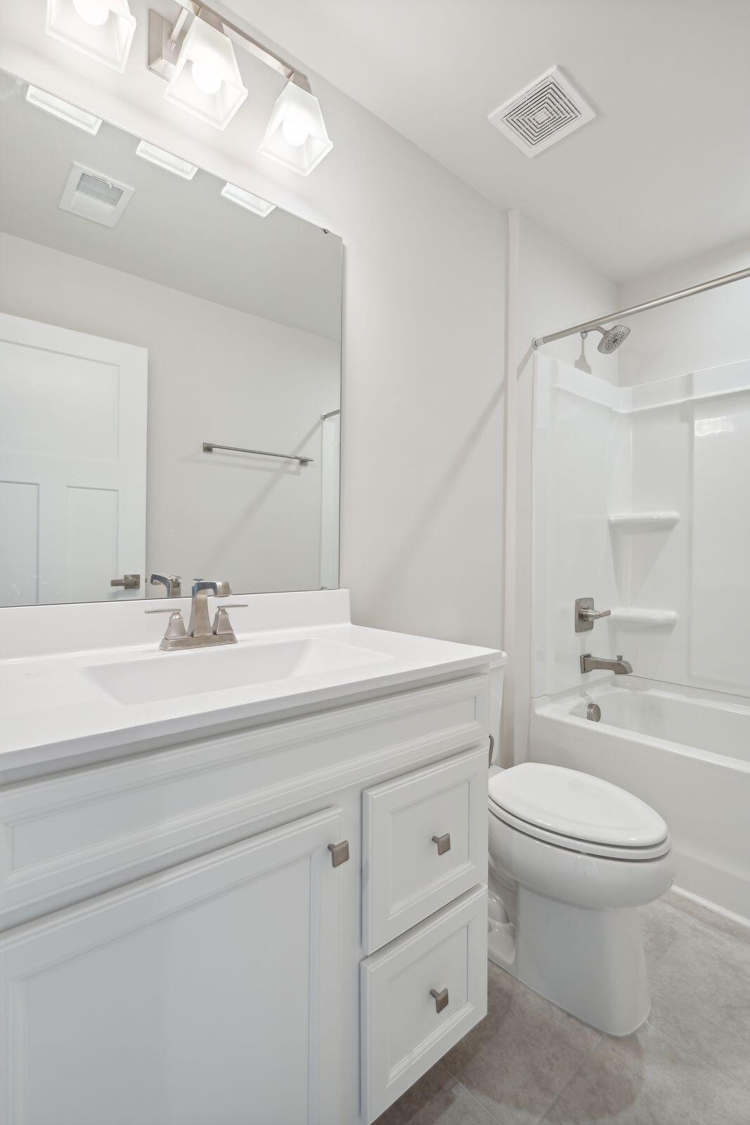 290 Picard Loop Santee, SC 29142 - Photo 15 of 21 Upper Level Bathroom