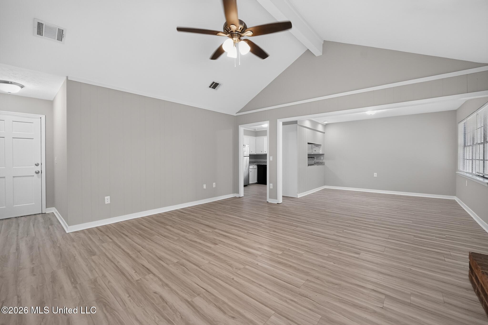 334 East Timber Ridge Court Ridgeland, MS 39157 - Photo 3 of 22 05_334_E_Timber_Ridge_Ct-Living_room-989