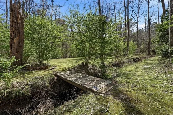 $395,000 | 118 Jordan Lane, Talking Rock, GA 30175