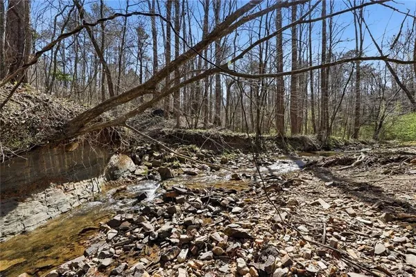 $425,000 | 118 Jordan Lane, Talking Rock, GA 30175