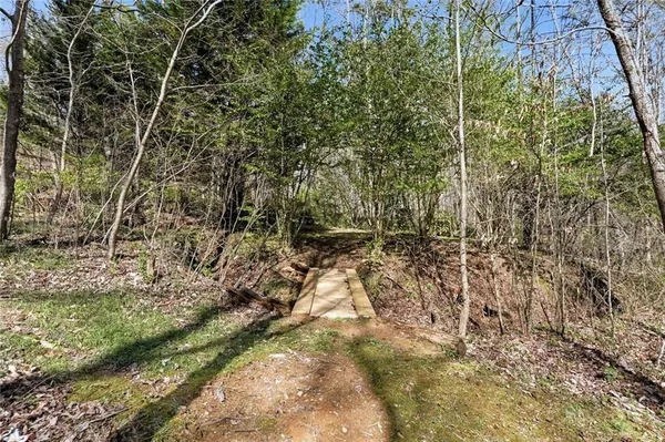 $425,000 | 118 Jordan Lane, Talking Rock, GA 30175