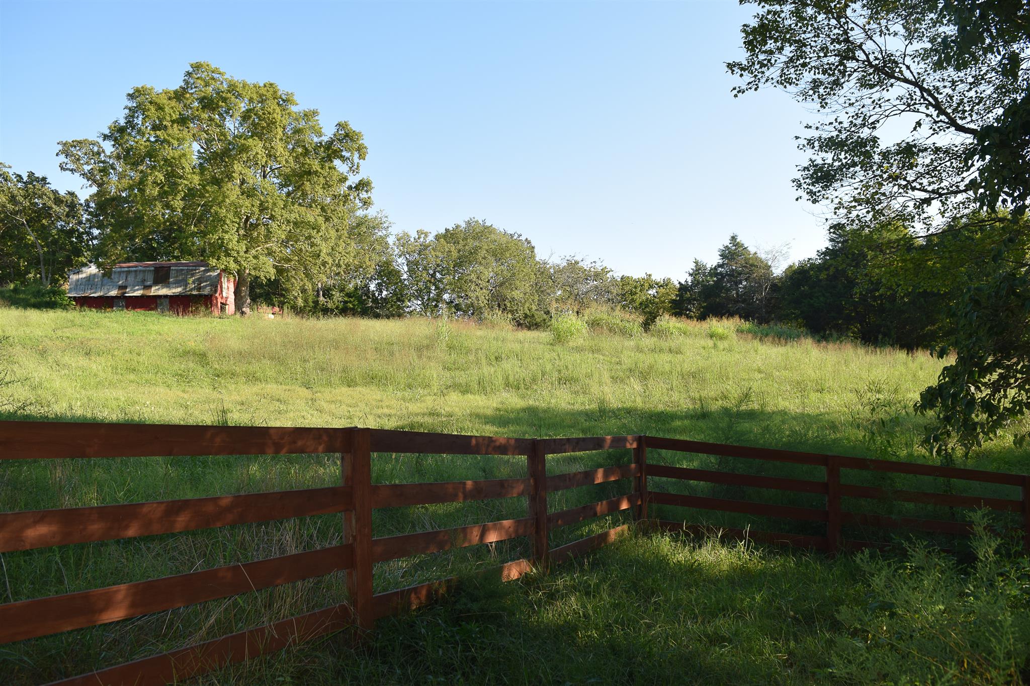 1562 East Beaverdam Road Centerville, TN 37033 - Photo 9 of 24 Property has fencing.