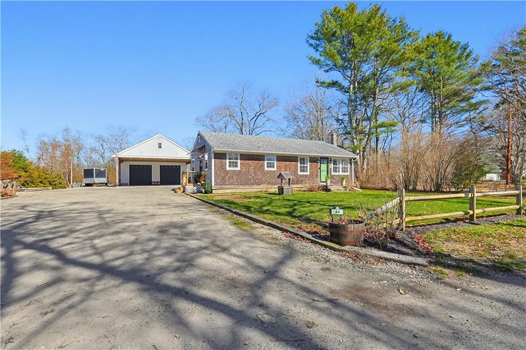 44 Old Stone Church Road Little Compton, RI 02837 - Photo 2 of 17