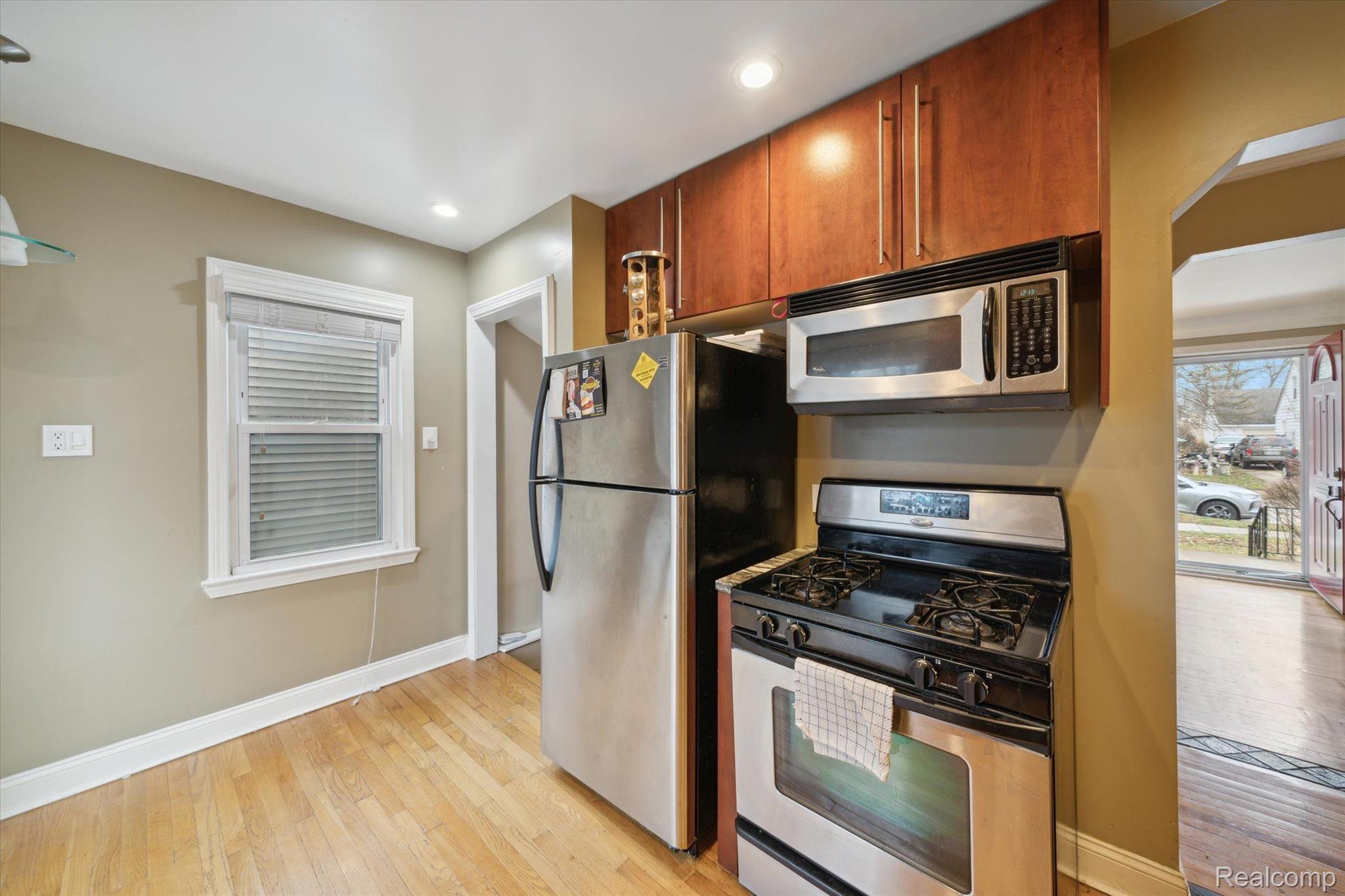 3312 Harvard Road Royal Oak, MI 48073 - Photo 7 of 20 Gallery Image 7