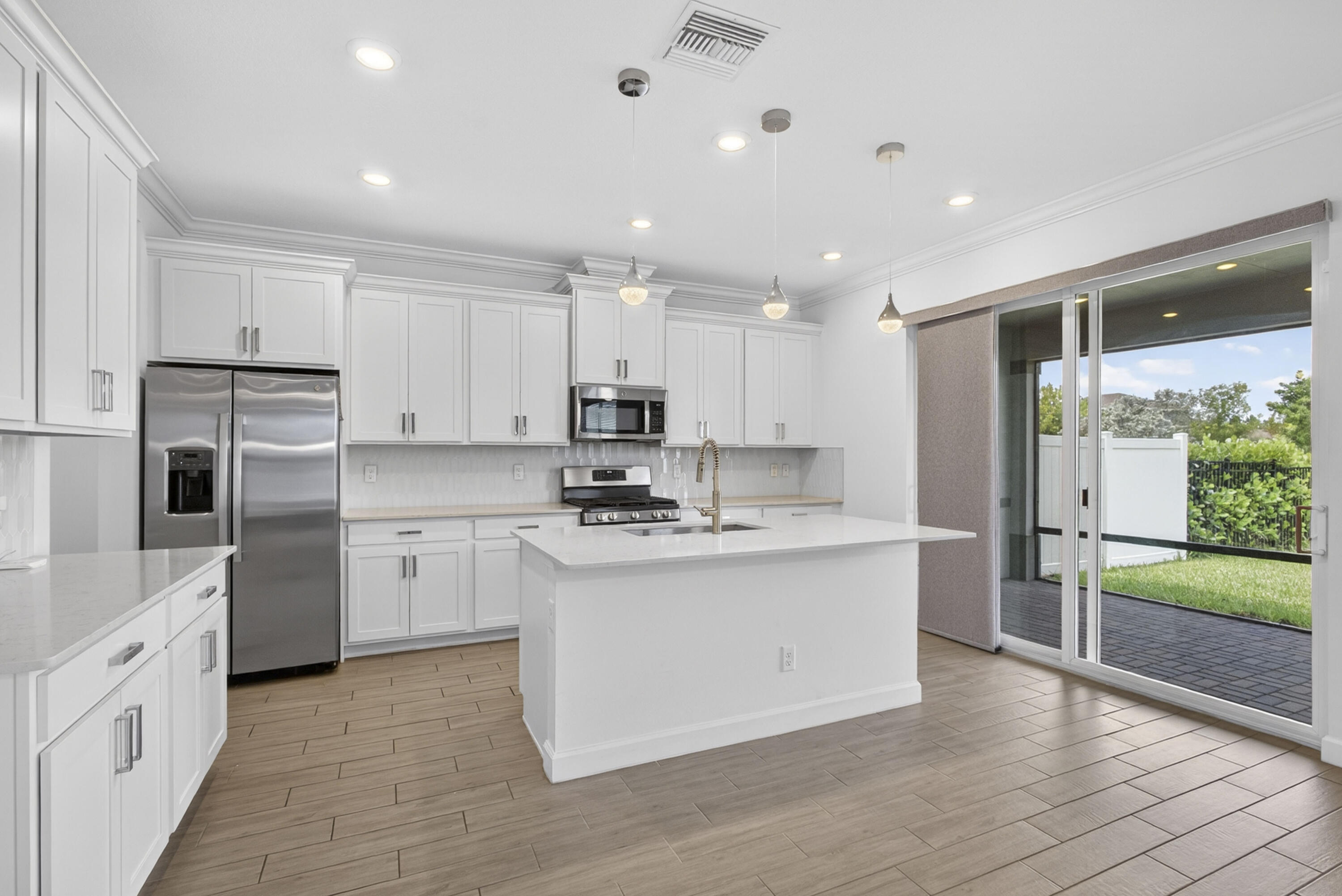 1319 Arrowhead Point Road Loxahatchee, FL 33470 - Photo 8 of 30 A6