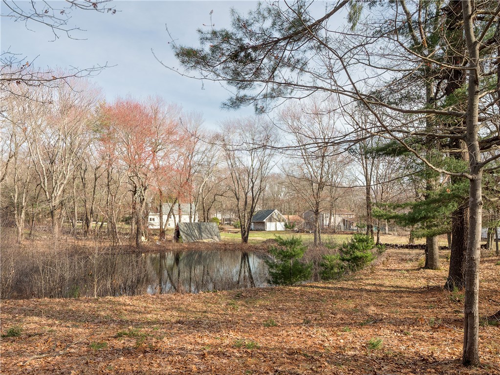 48 Colvintown Road Coventry, RI 02816 - Photo 19 of 35