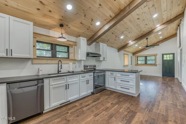 $215,000 | 356 Old Thomas Bridge Road, Bluff City, TN 37618