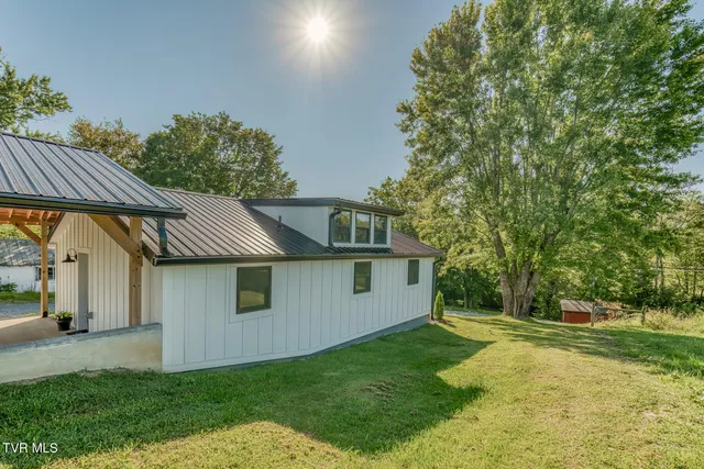 $215,000 | 356 Old Thomas Bridge Road, Bluff City, TN 37618