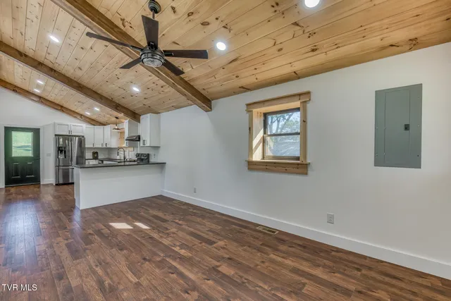 $215,000 | 356 Old Thomas Bridge Road, Bluff City, TN 37618