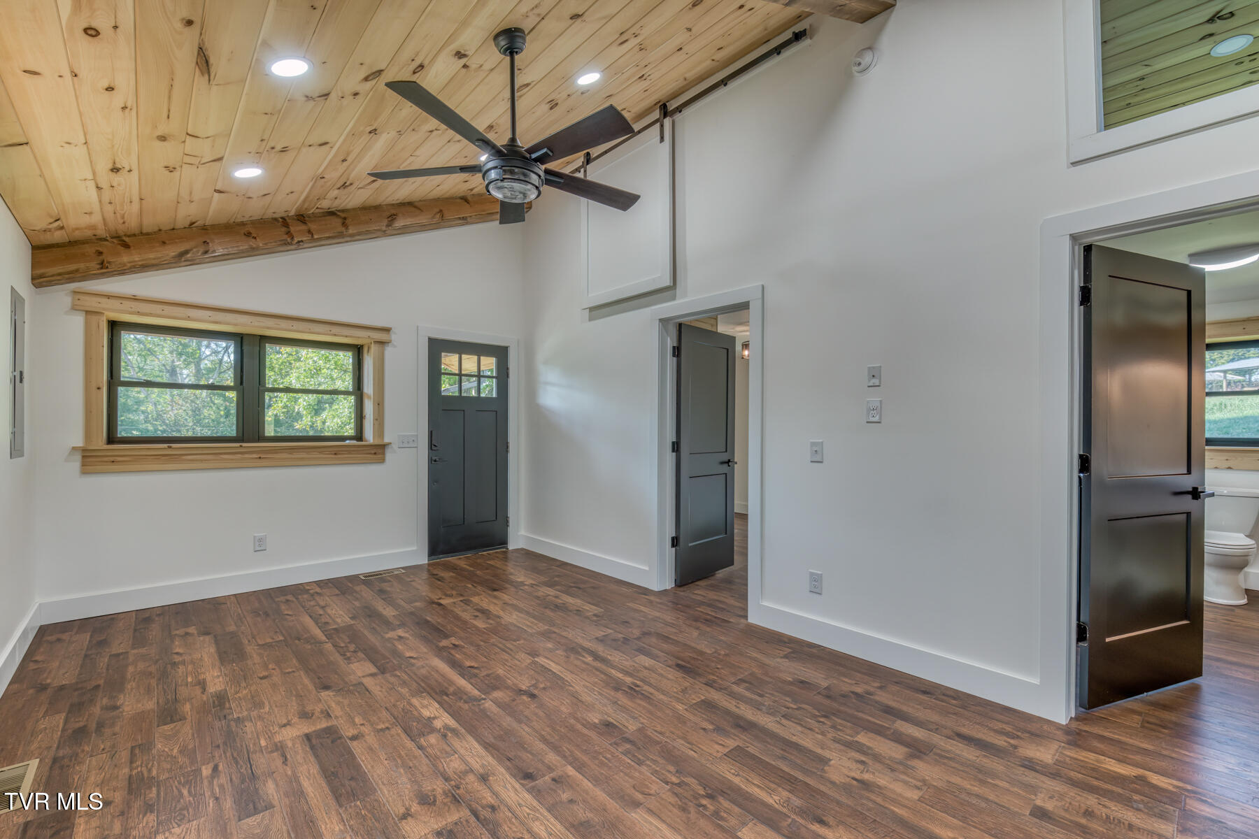 356 Old Thomas Bridge Road Bluff City, TN 37618 - Photo 7 of 28 356 Old Thomas Bridge Rd-7