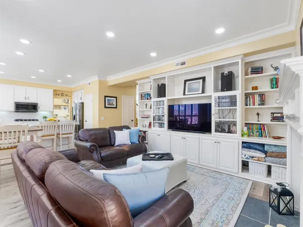 $1,150,000 | 4907 Bella Collina Street, Oceanside, CA 92056