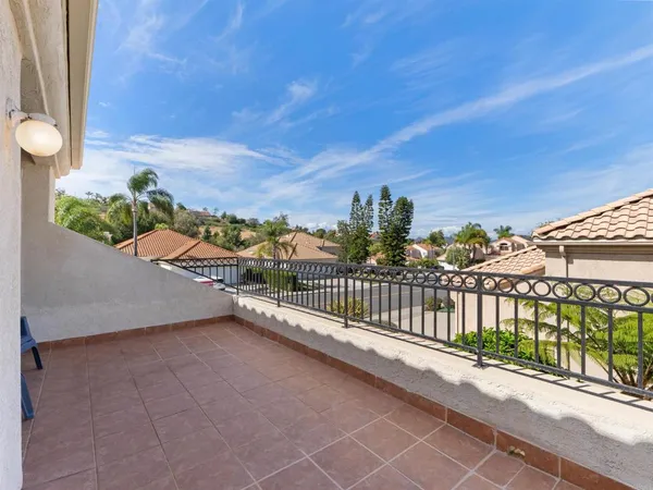 $1,150,000 | 4907 Bella Collina Street, Oceanside, CA 92056