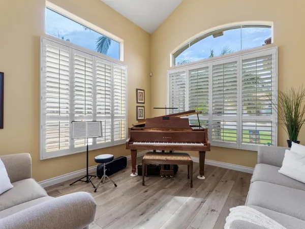 $1,150,000 | 4907 Bella Collina Street, Oceanside, CA 92056