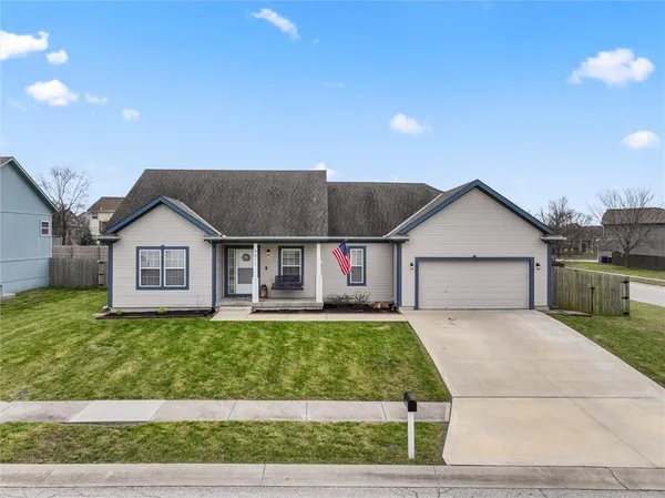 $348,000 | 9811 East 219th Circle, Peculiar, MO 64078