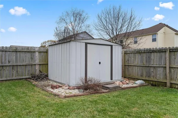 $348,000 | 9811 East 219th Circle, Peculiar, MO 64078