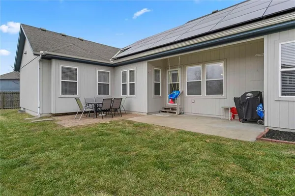 $348,000 | 9811 East 219th Circle, Peculiar, MO 64078