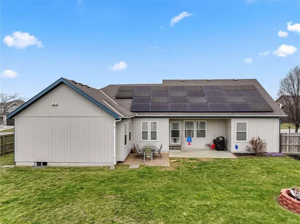 $348,000 | 9811 East 219th Circle, Peculiar, MO 64078