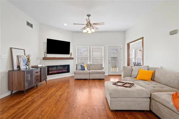 $348,000 | 9811 East 219th Circle, Peculiar, MO 64078