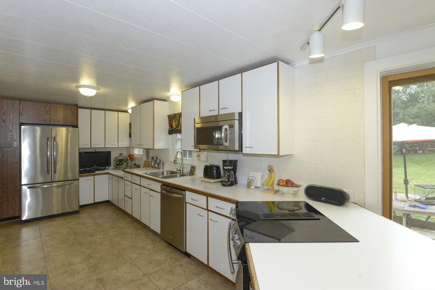 5002 Ten Oaks Road Clarksville, MD 21029 - Photo 6 of 28 Kitchen