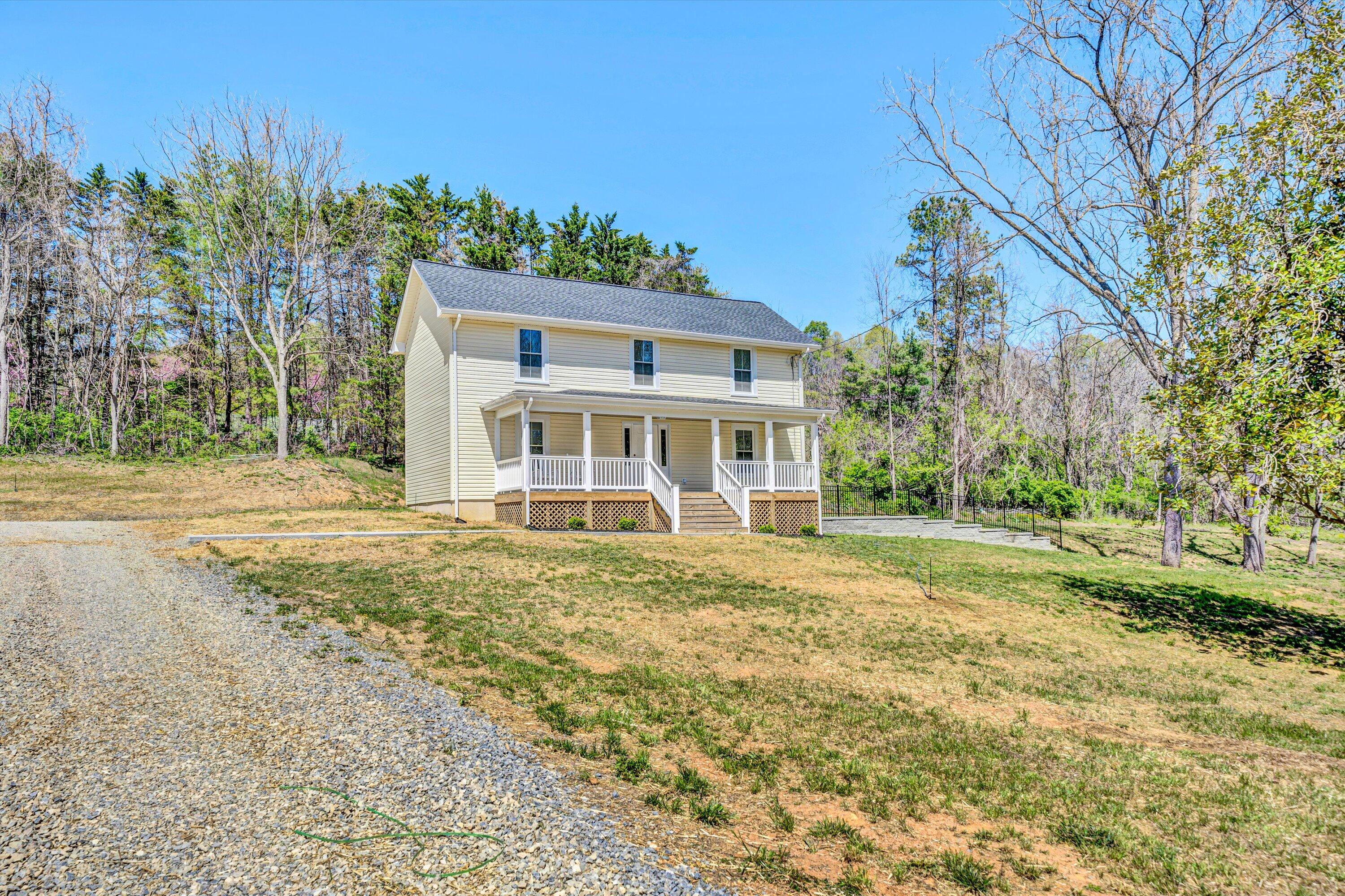 319 Trinity Road Troutville, VA 24175 - Photo 2 of 37 02-DSC00411