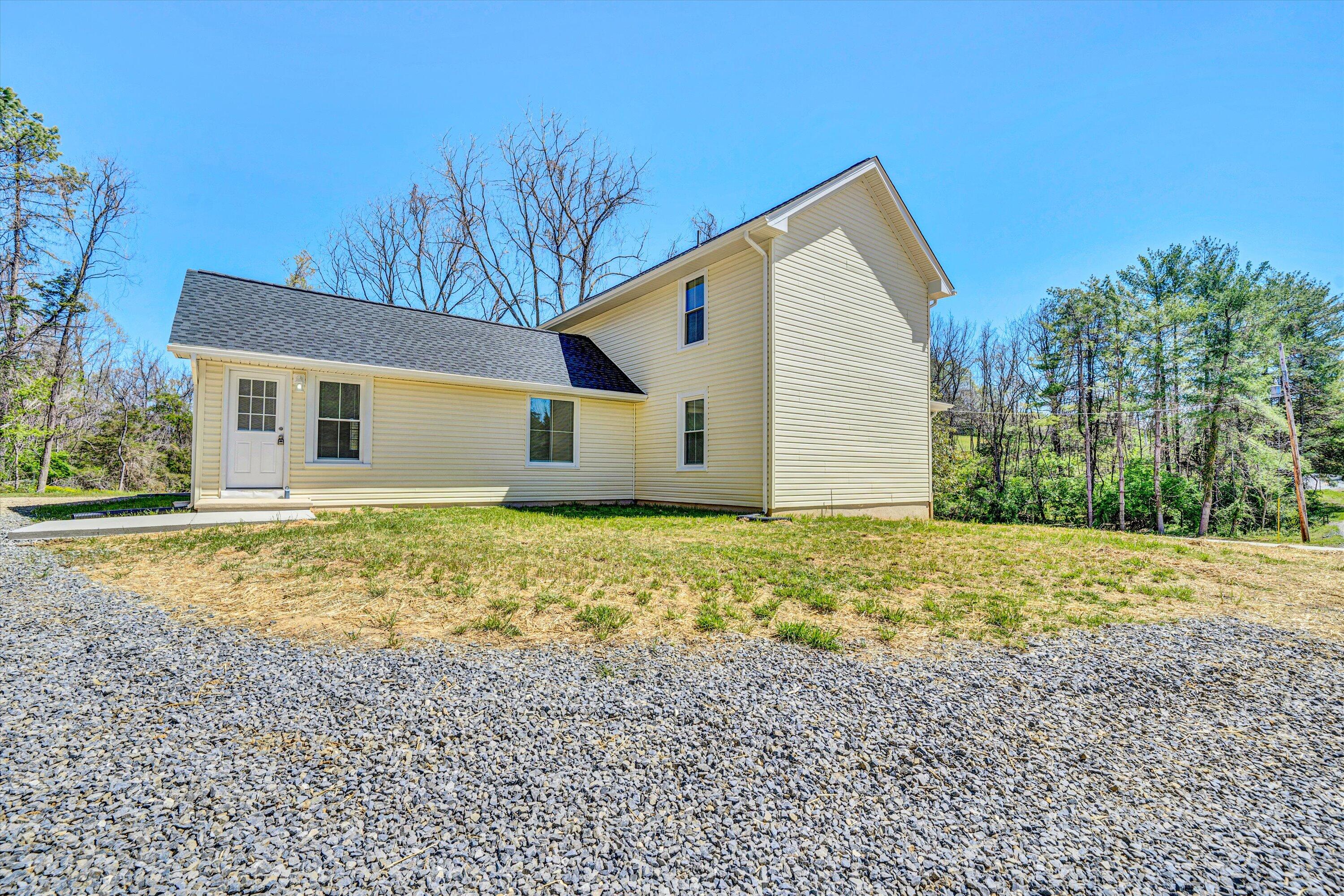 319 Trinity Road Troutville, VA 24175 - Photo 33 of 37 33-DSC00401
