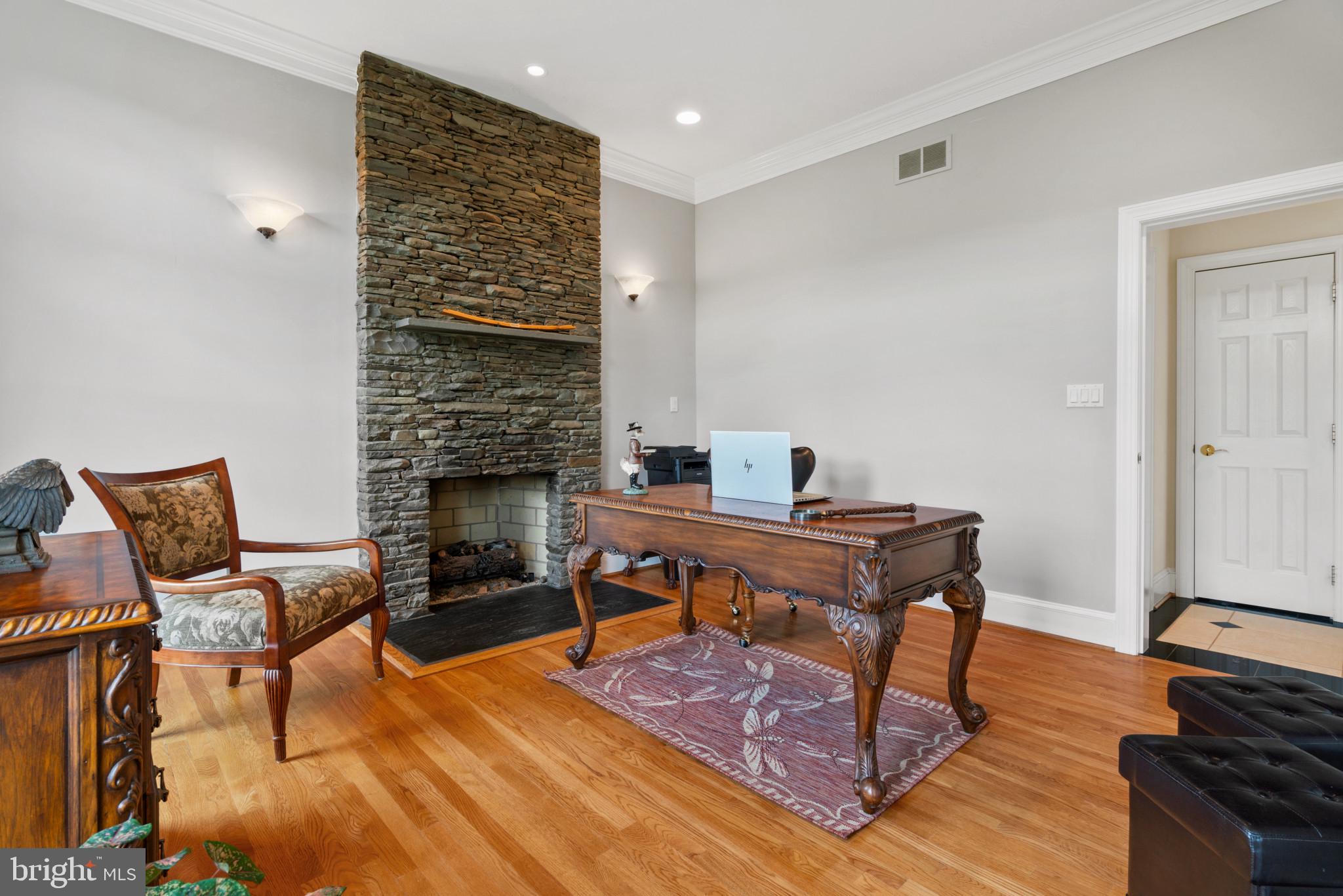 3165 Buffalo Road New Windsor, MD 21776 - Photo 6 of 114 Living Room