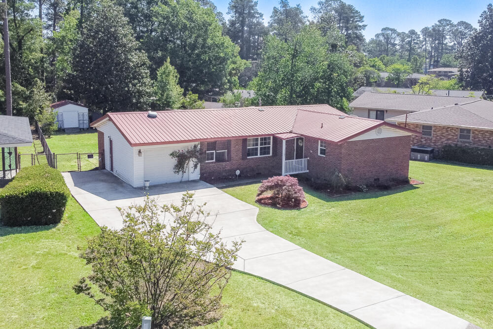 1107 Terrace Circle North Augusta, SC 29841 - Photo 2 of 28 Large Front Yard!