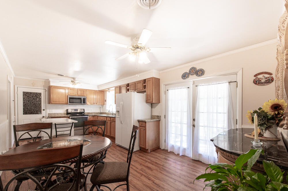 1107 Terrace Circle North Augusta, SC 29841 - Photo 7 of 28 Connected Kitchen and Dining Room!