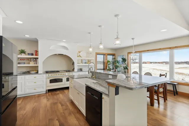 $749,000 | N8776 Island View Drive, New Lisbon, WI 53950