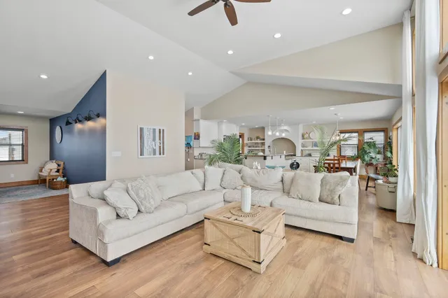 $749,000 | N8776 Island View Drive, New Lisbon, WI 53950