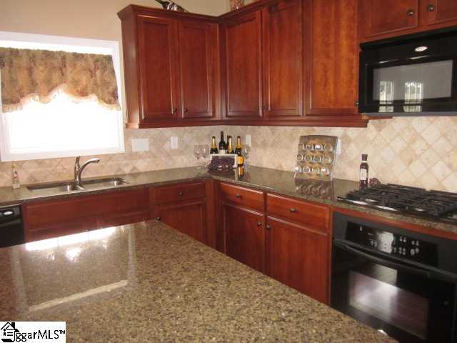 22 Buckhannon Road Greenville, SC 29607 - Photo 12 of 25 Gallery Image 12