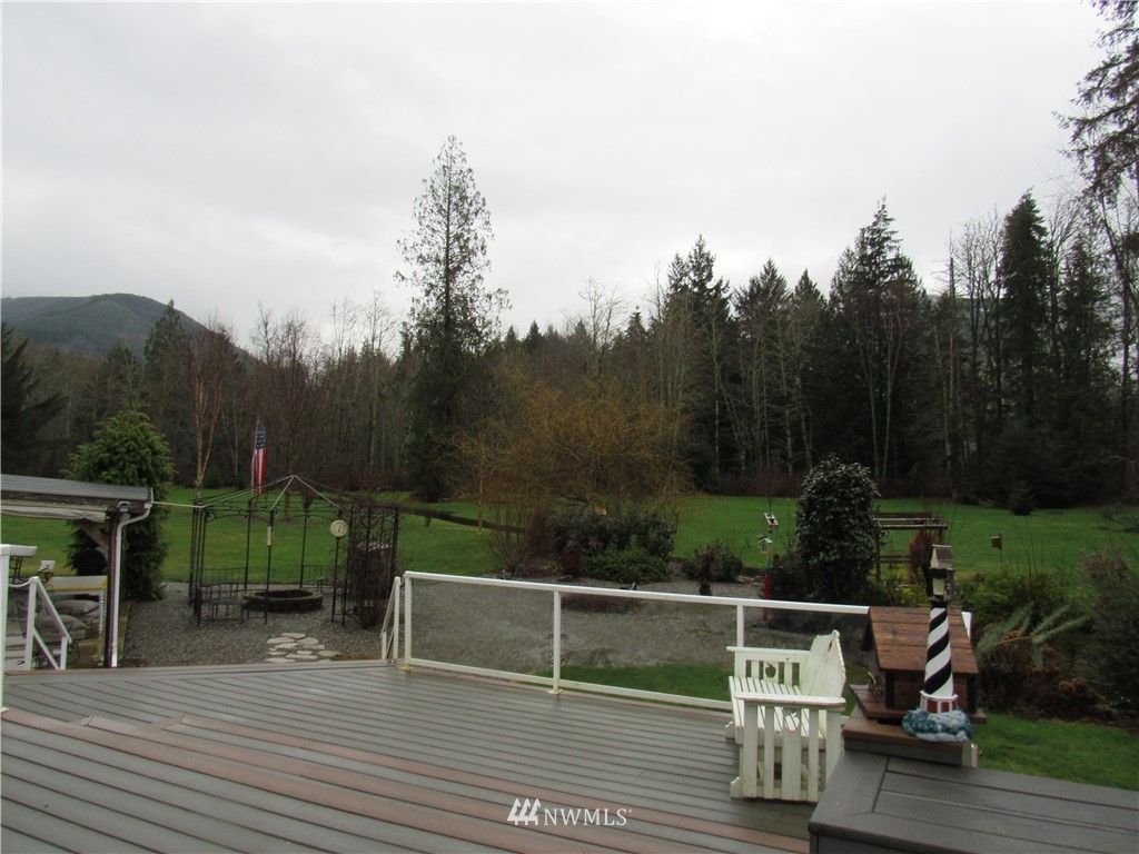 32392 South Lyman Ferry Road Sedro-Woolley, WA 98284 - Photo 4 of 11 Gallery Image 4