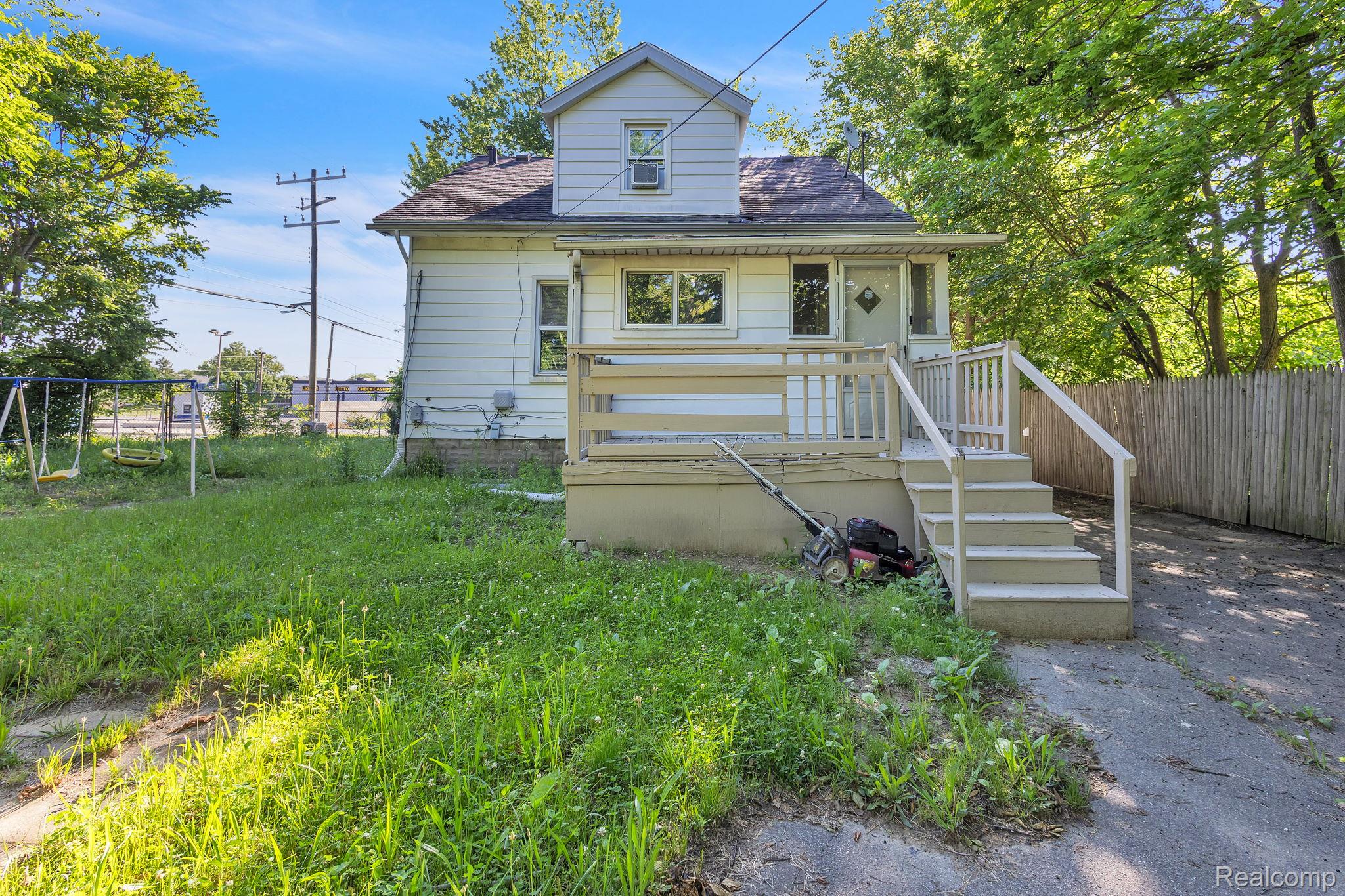 4877 Maynard Street Detroit, MI 48215 - Photo 36 of 41 7-web-or-mls-FZ3A6769.jpg