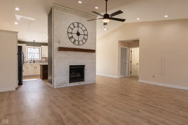 $684,900 | 13455 North Co Rd 425 East, Roachdale, IN 46172