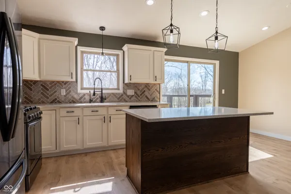 $684,900 | 13455 North Co Rd 425 East, Roachdale, IN 46172