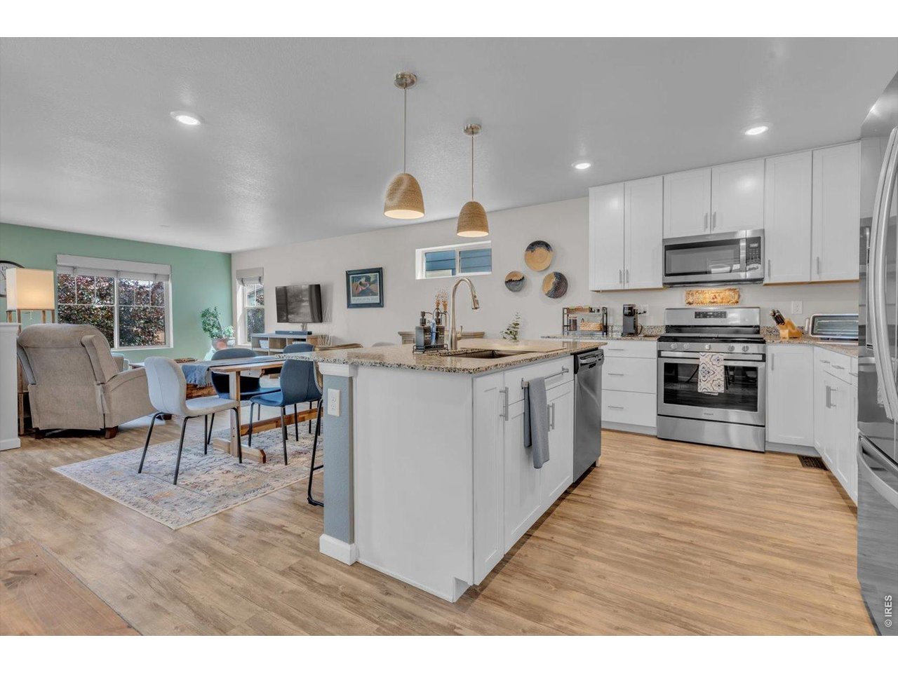 69 Quail Road Longmont, CO 80501 - Photo 10 of 25 Great island, plenty of room for bar stool seating.