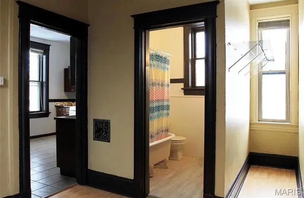 $287,000 | 2920 Virginia Avenue, St. Louis, MO 63118
