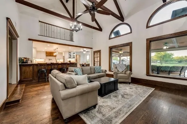 $1,250,000 | 51 Stage Coach Road, Fort Worth, TX 76244