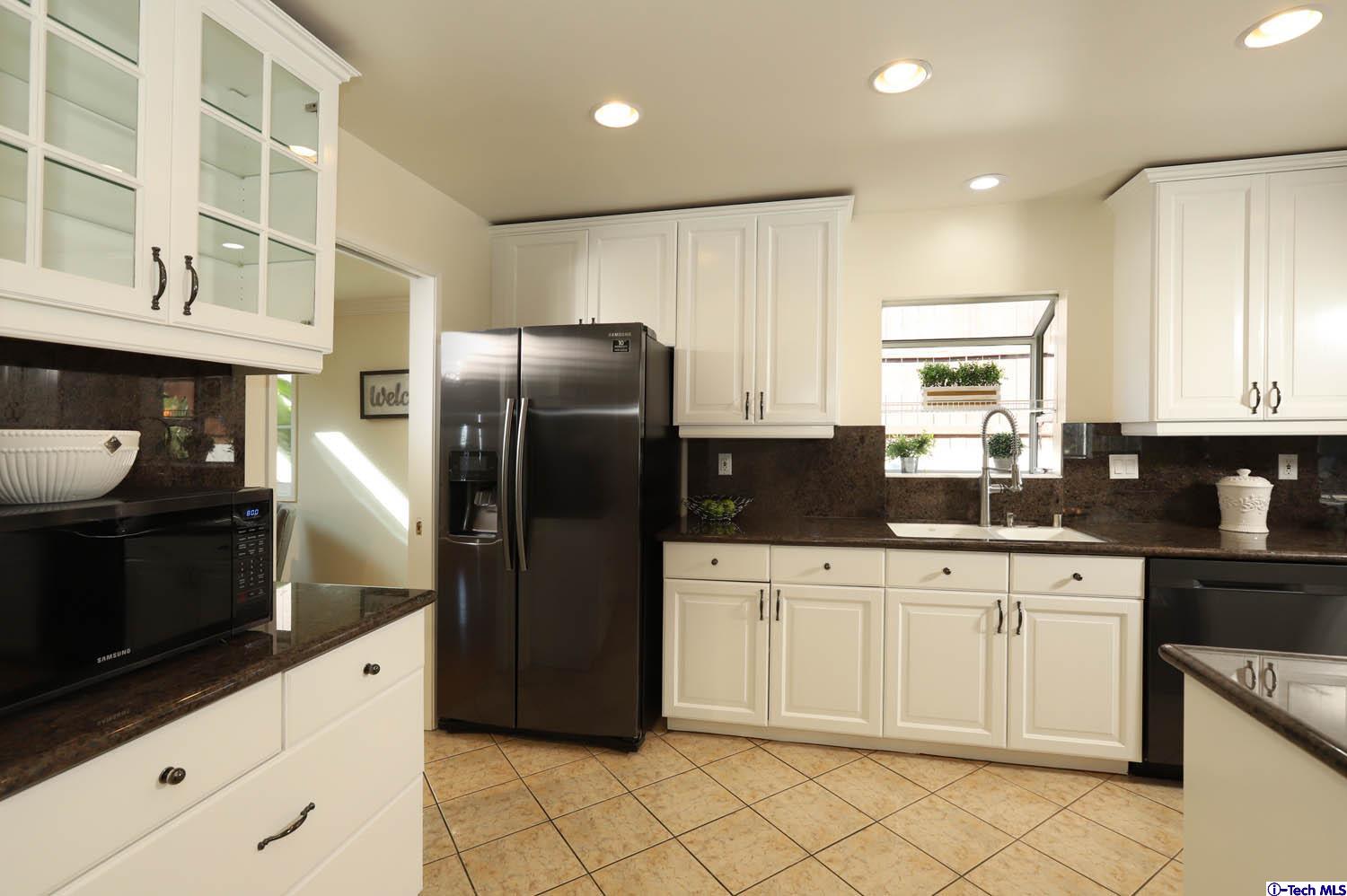 1060 Medford Road Pasadena, CA 91107 - Photo 16 of 46 Gallery Image 16