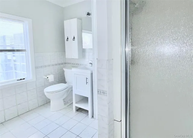 $2,700 | 142 West Boston Post Road, Unit 2A, Mamaroneck, NY 10543