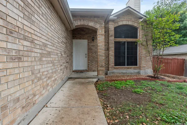 $1,650 | 2832 Berry Trace, Schertz, TX 78154