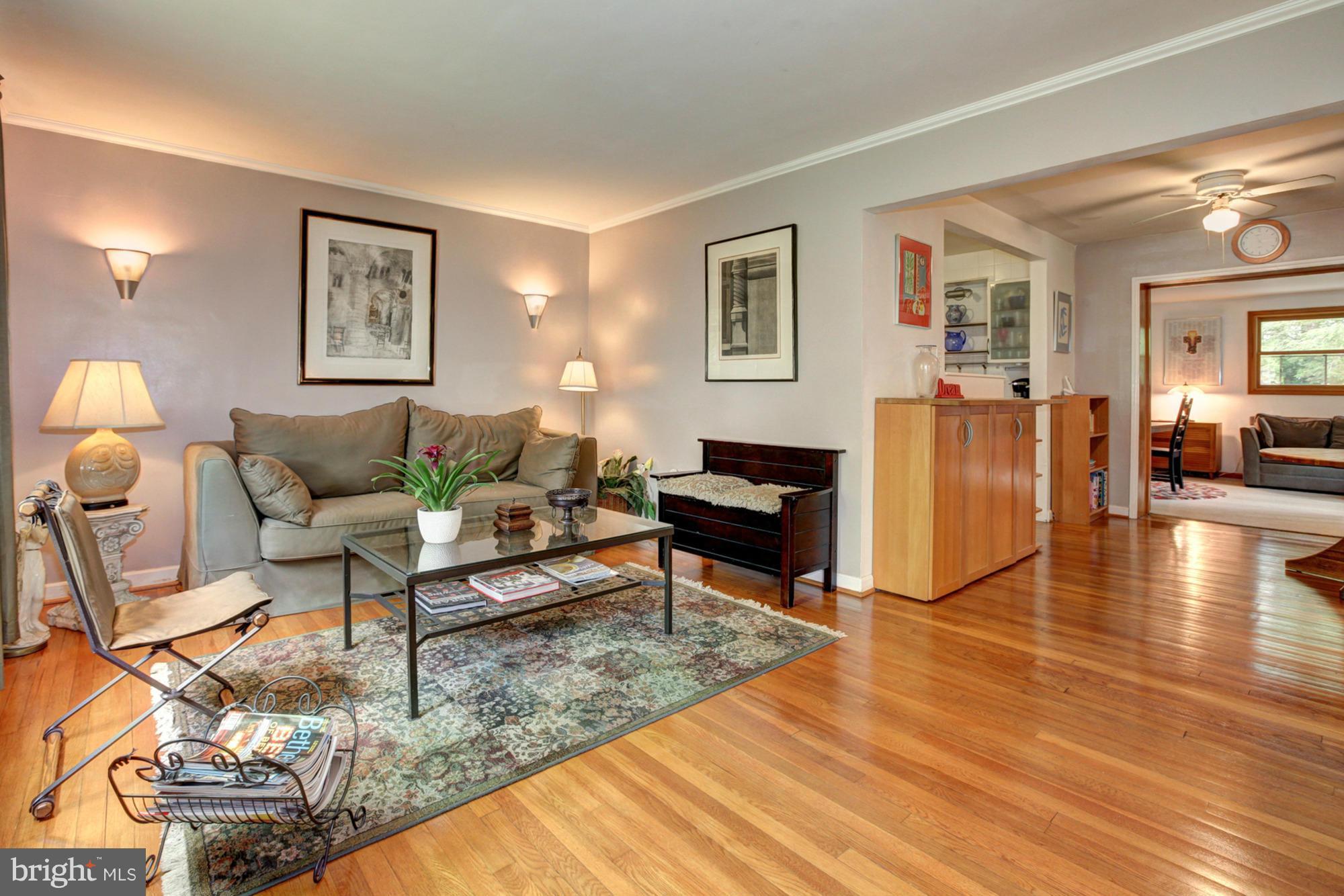 3605 Janet Road Silver Spring, MD 20906 - Photo 3 of 30 Living Room