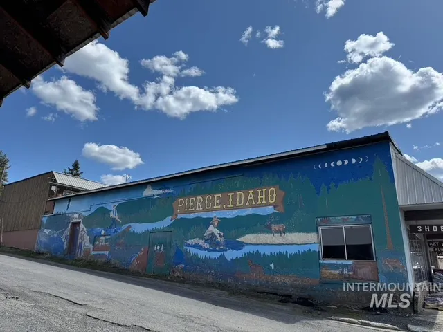 $110,000 | 121 Court Street, Pierce, ID 83546