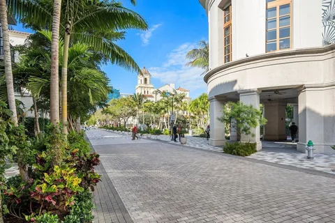 $665,000 | 403 South Sapodilla Avenue, Unit 511, West Palm Beach, FL 33401