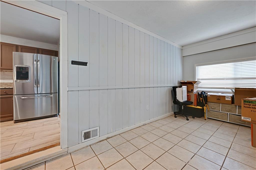 9715 Holmes Road Kansas City, MO 64131 - Photo 16 of 26