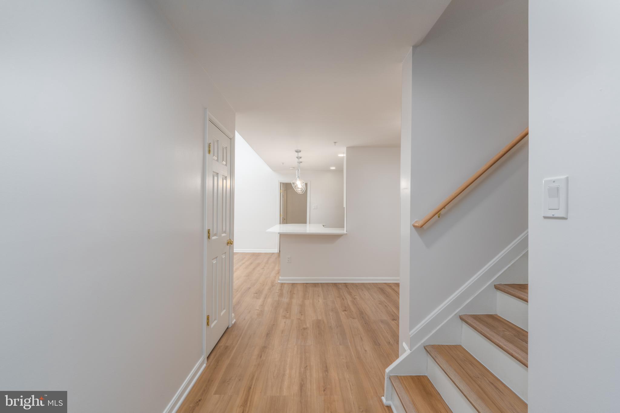 9060 Gracious End Court, Unit 301 Columbia, MD 21046 - Photo 6 of 25